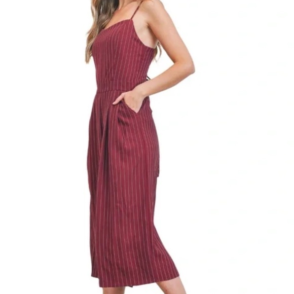 💗Adorable classy pinstripe Jumpsuit 💗 - Picture 6 of 7
